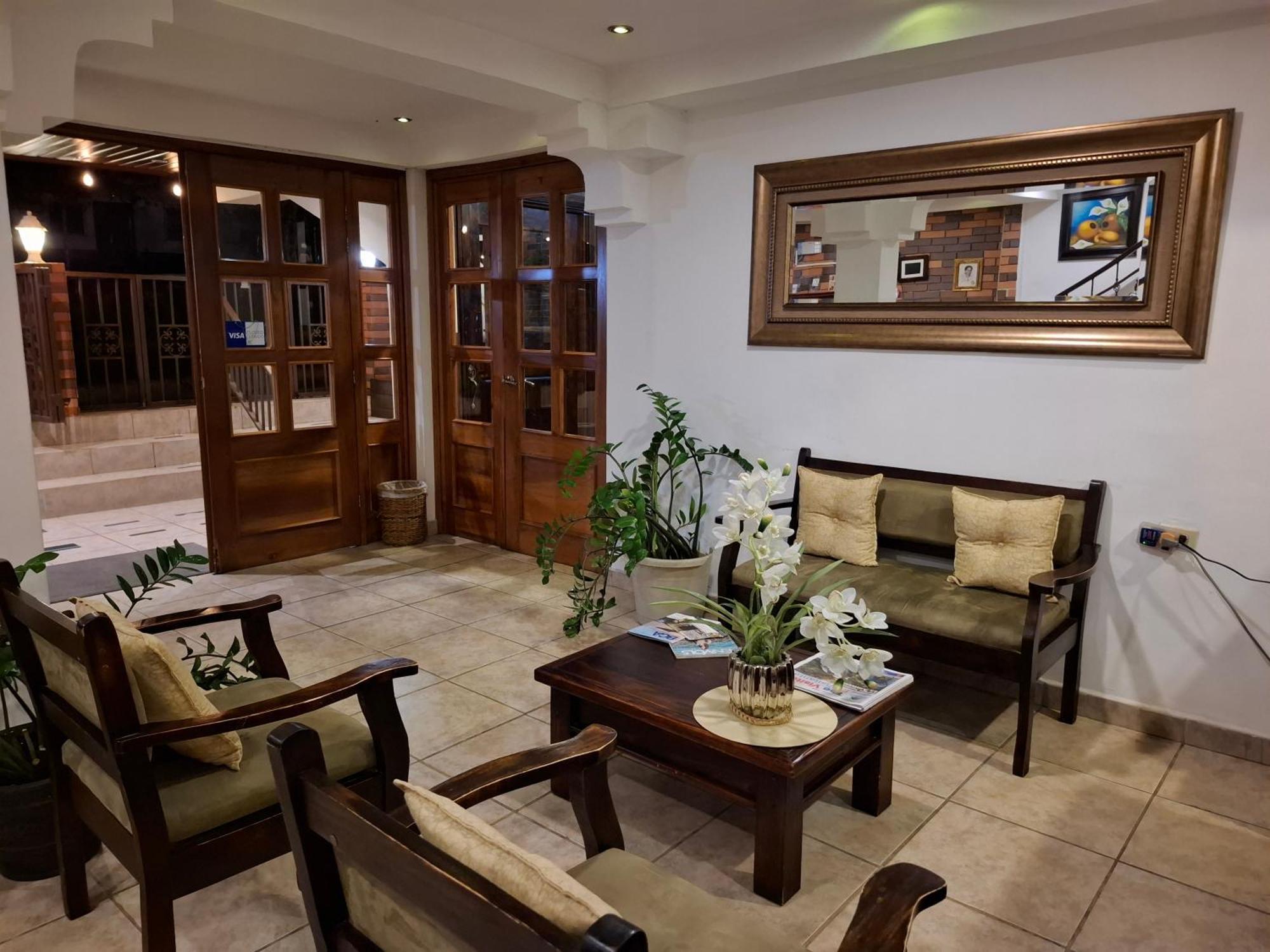 בוקט Hotel La Casa De La Abuela מראה חיצוני תמונה