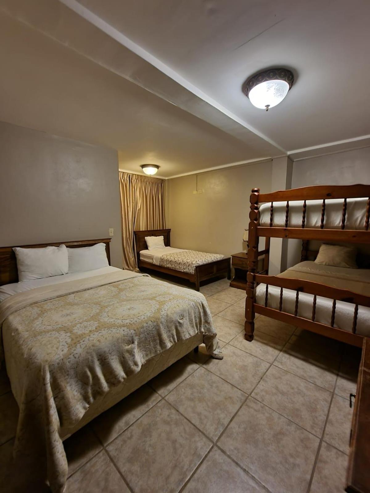 בוקט Hotel La Casa De La Abuela מראה חיצוני תמונה
