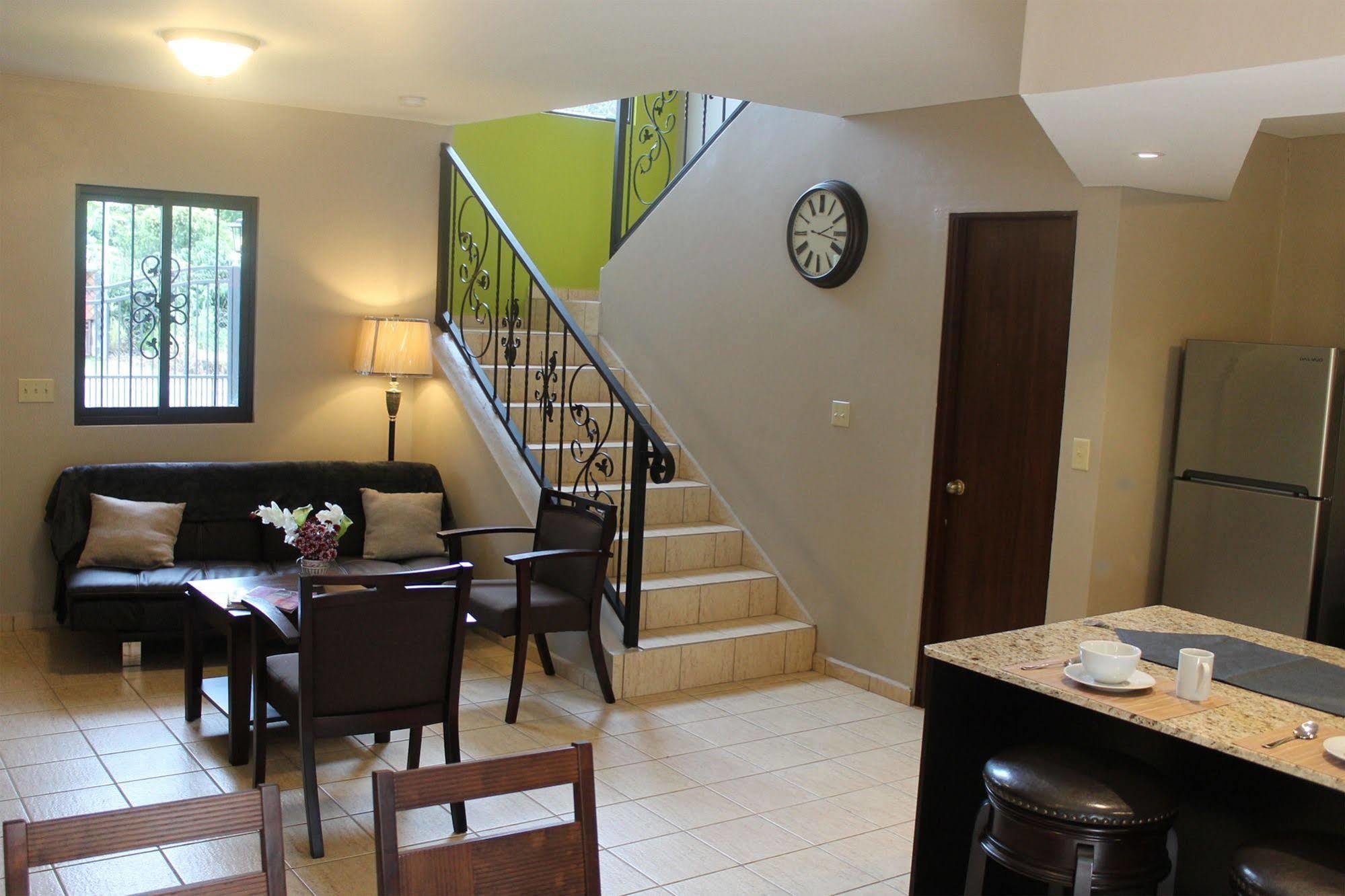 בוקט Hotel La Casa De La Abuela מראה חיצוני תמונה