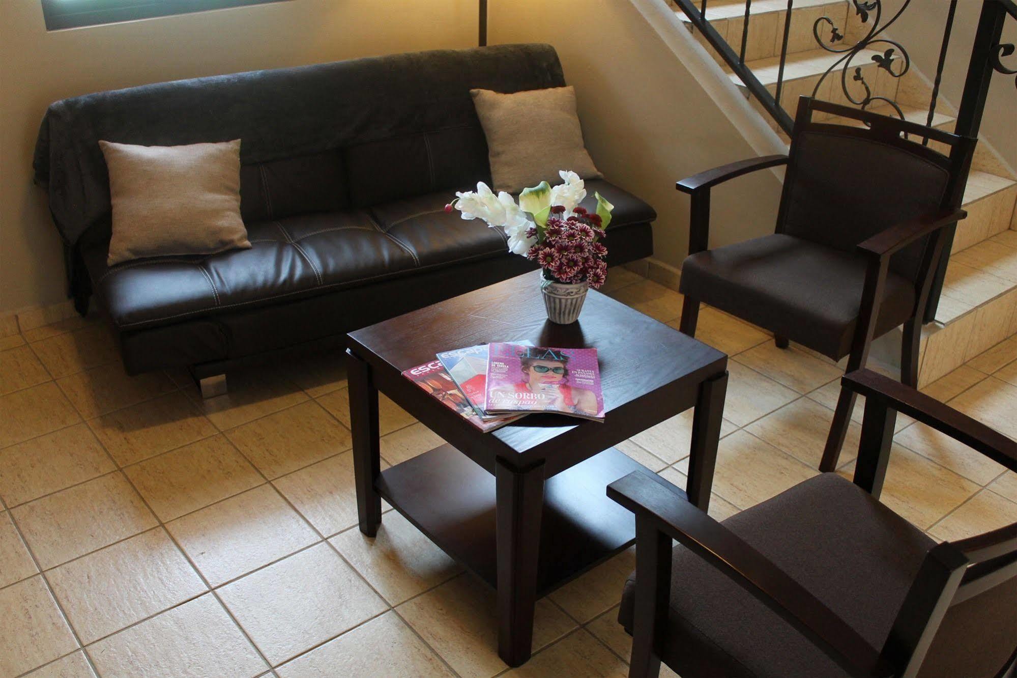 בוקט Hotel La Casa De La Abuela מראה חיצוני תמונה